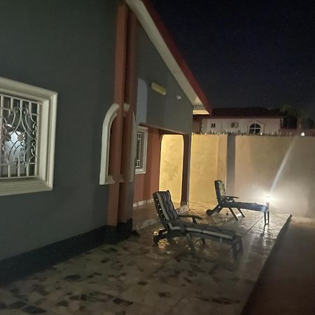 Nabixx Residence Brufut Eksteriør billede